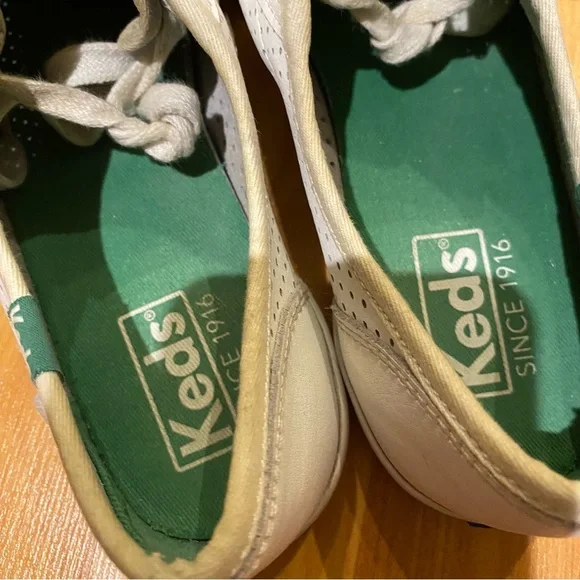 Keds white perforated leather lace up sneakers Size 6.5 - Picture 6 of 7